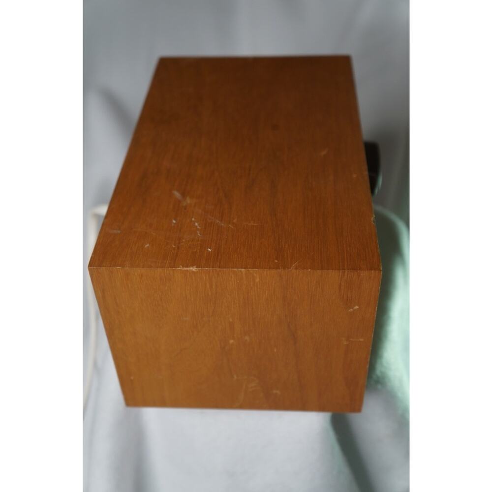 Tivoli Audio Henry Kloss Model One AM/FM Table Radio Walnut Wood Cabinet - Picture 9 of 9